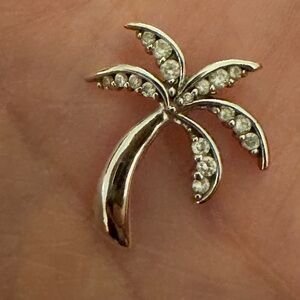 Na Hoku 14K solid gold .24cts Palm Tree woman’s ladies pendant for necklace